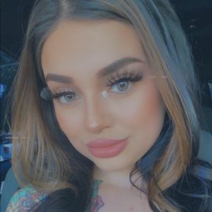 Meet your Posher, Lisset